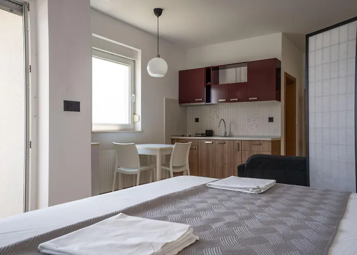 Seaview Holiday House Mali Rog