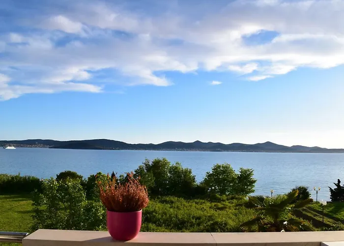 Seaview Holiday House Mali Rog